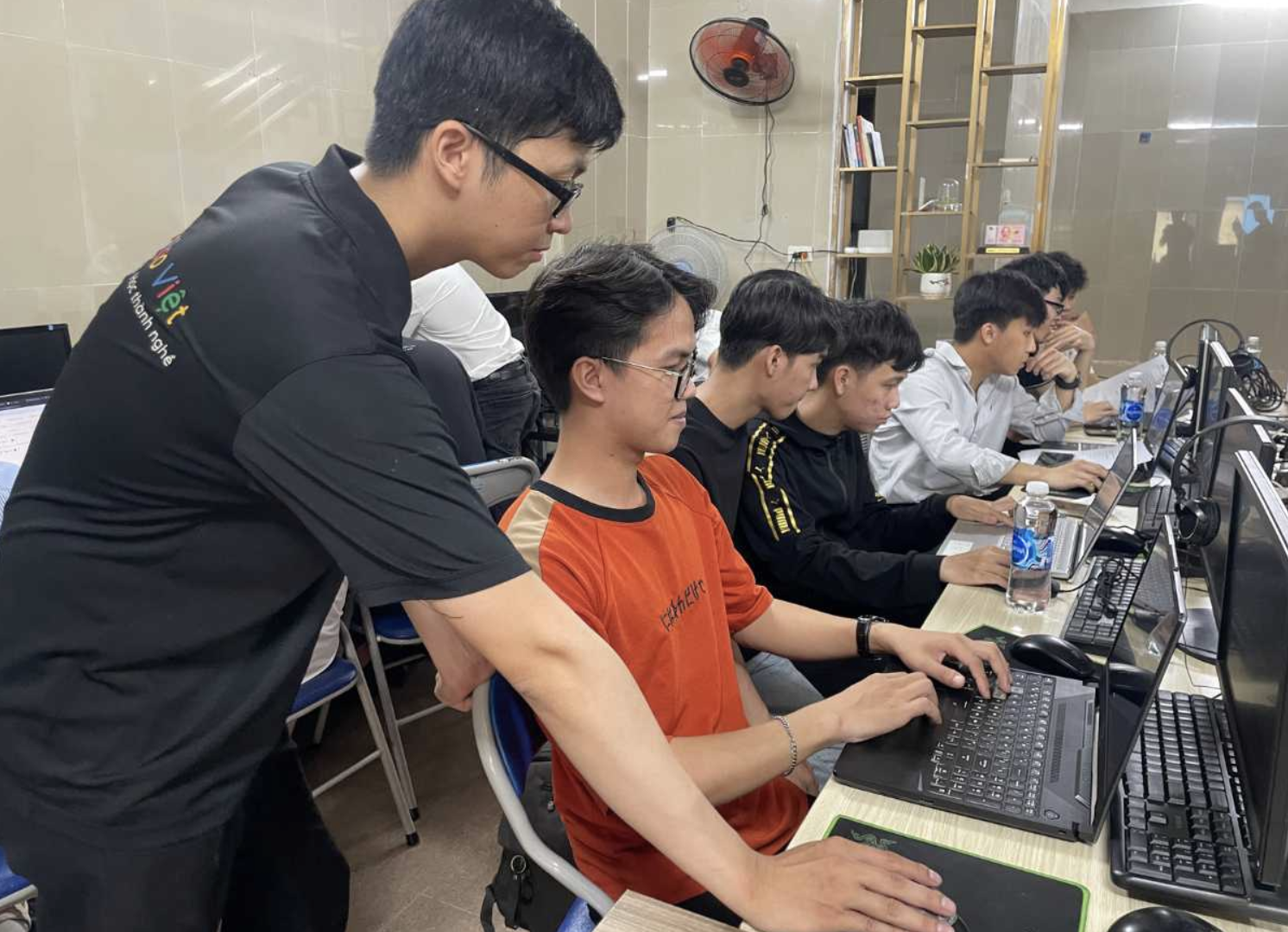 CHƯƠNG TRÌNH TIN HỌC CHO NGƯỜI ĐI LÀM